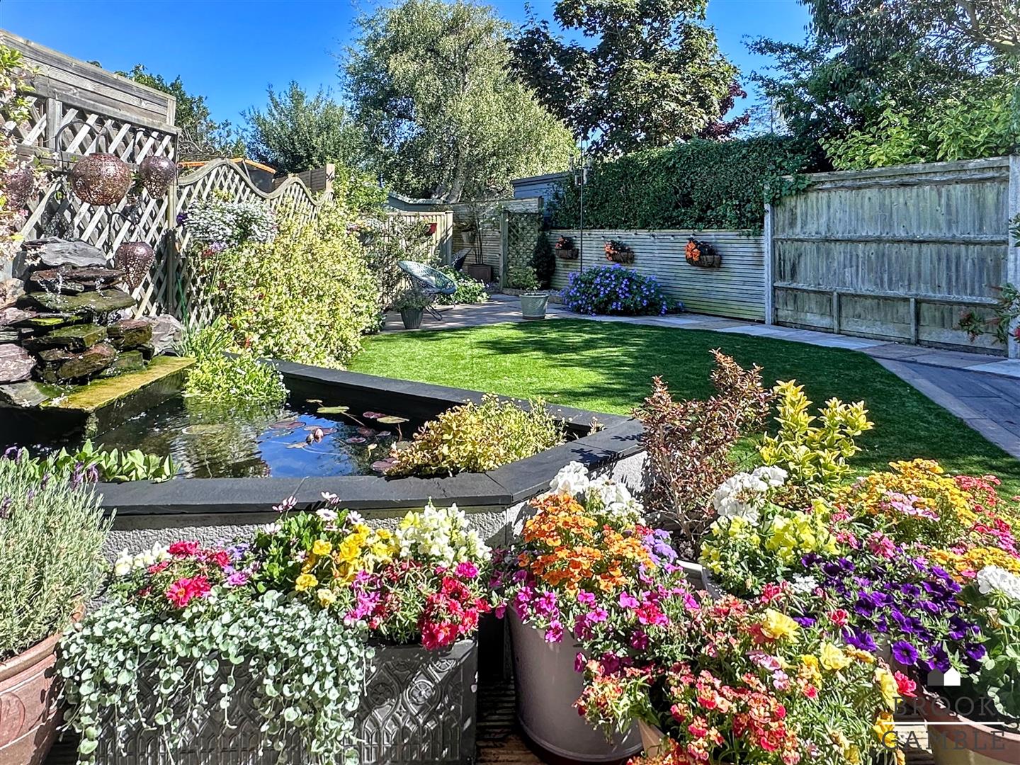 4 Bedroom Bungalow. Broad Road in Eastbourne, East Sussex 21